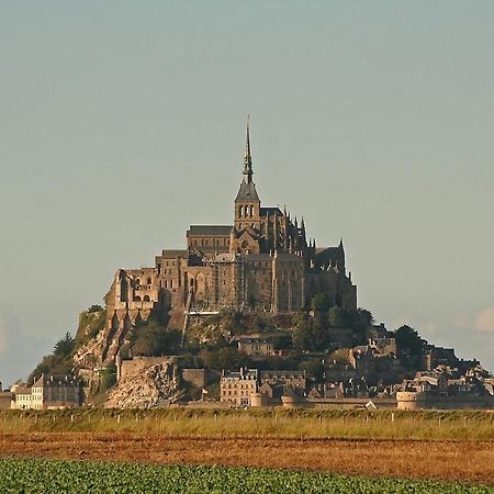 博瓦Gite A 1,9 Km Du Mont St Michel别墅 外观 照片